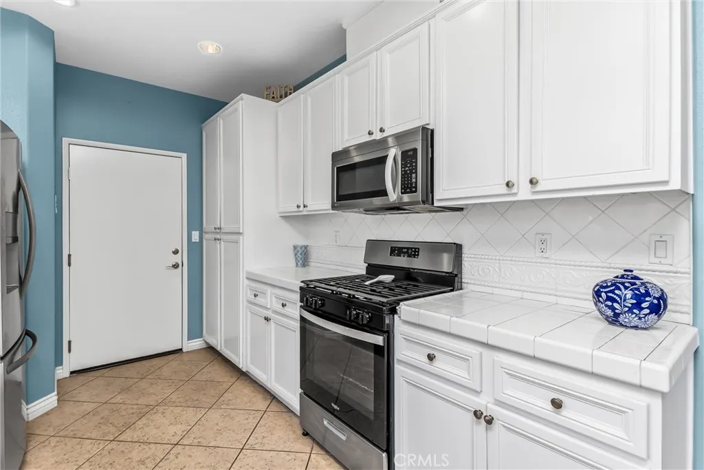 1525 Granite Creek, Beaumont, California 92223 home-pic-11